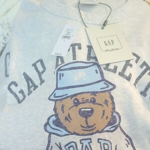 GAP Light Gray Tee with Bear Graphic